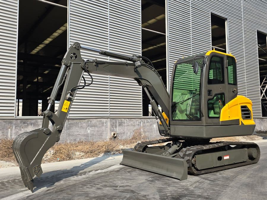 Pros and Cons of Crawler Excavators: The Ultimate Guide for Fleet Managers